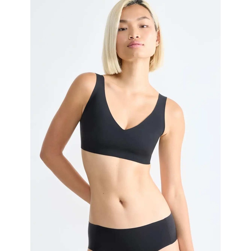 Sloggi Zero Feel Bralette Black Seamless Wireless Bra NWT Size XS